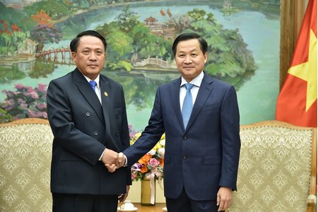 Phó Thủ tướng Lê Minh Khái tiếp Bộ trưởng Tài chính Lào