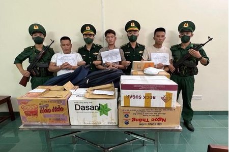 Bắt nhóm đối tượng vận chuyển 30kg ma túy mang theo vũ khí ‘nóng’ tại Quảng Trị