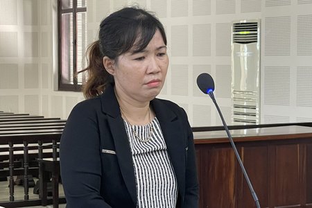 Tổ chức cho người Hàn Quốc ở lại Việt Nam trái phép, người phụ nữ bị phạt 30 tháng tù
