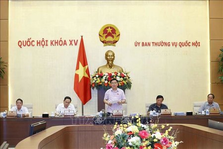 Ủy ban Thường vụ Quốc hội bế mạc Phiên họp chuyên đề pháp luật tháng 8