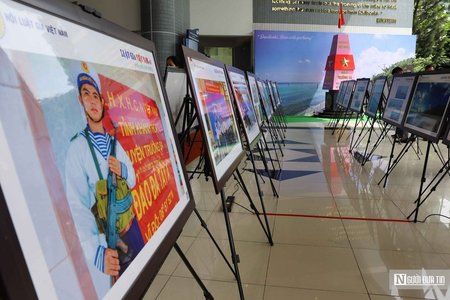 Hội Luật gia Việt Nam tổ chức tuần lễ trưng bày ảnh 'Tự hào biển, đảo Việt Nam'