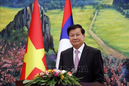 Tiếp tục bảo vệ, vun đắp mối quan hệ đặc biệt Lào - Việt Nam