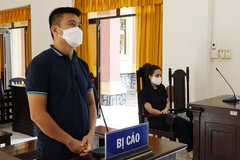 Đâm ô tô vào vợ cũ để xả cơn ghen, người đàn ông lãnh án 7 năm tù