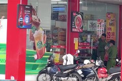 Bắt đối tượng dùng súng cướp tiền trong cửa hàng tiện lợi ở TP.HCM