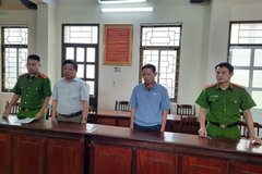 Lập khống hồ sơ bệnh dịch, chủ tịch UBND xã cùng cấp dưới bị khởi tố