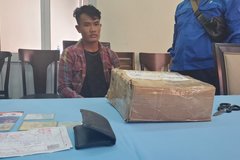 Bình Dương: Bắt quả tang nam thanh niên tàng trữ 2,1kg ma túy