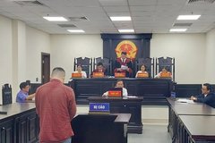 Lừa xin việc chiếm đoạt tài sản, cựu cán bộ công an lĩnh án 13 năm tù