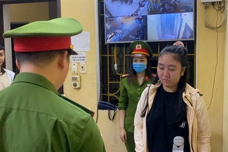 Đà Nẵng: Bắt nữ giám đốc lợi dụng chính sách 'chuyến bay giải cứu' để lừa đảo