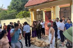 Khởi tố vụ '3 con gái dùng xăng đốt nhà mẹ' để điều tra tội Giết người