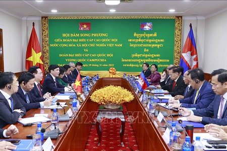 Củng cố, phát triển hơn nữa quan hệ hữu nghị hợp tác Việt Nam – Campuchia