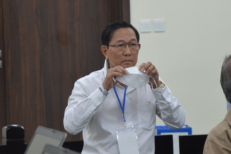 Cựu Thứ trưởng Bộ Y tế Cao Minh Quang bị tuyên phạt 30 tháng tù treo