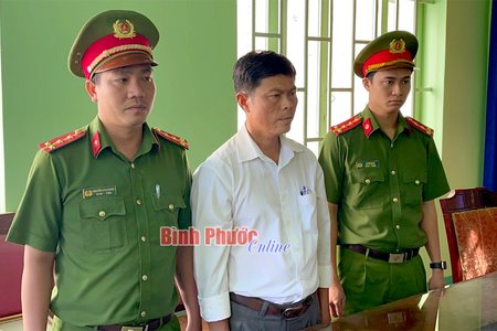 Bình Phước: Bắt tạm giam 2 nguyên Chánh văn phòng HĐND, UBND huyện Bù Đăng