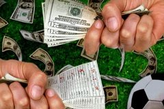 Con vay tiền chơi cá độ bóng đá World Cup 2022, cha mẹ có phải trả nợ không?
