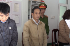 Quảng Nam: Bắt nguyên cán bộ nhận hối lộ trong đấu thầu giáo dục