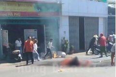Đắk Lắk: Chồng tẩm xăng đốt vợ cũ khiến cả hai bị bỏng nặng
