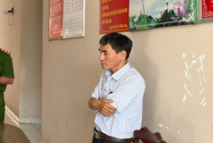 Bắt nguyên hiệu trưởng và kế toán trường tiểu học vì tham ô tài sản