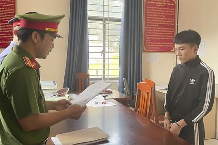 Bắt tạm giam đối tượng lừa bán người sang Campuchia lấy hoa hồng