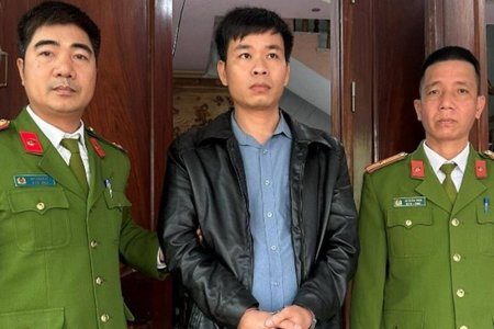 Bắt tạm giam cán bộ địa chính ở Thanh Hoá chiếm đoạt hàng trăm triệu đồng