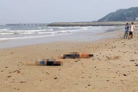 Phát hiện thi thể 2 nữ sinh trôi dạt vào bờ biển ở Nghệ An