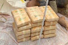 Bắt đối tượng vận chuyển 210.000 viên ma túy từ Lào về Việt Nam tiêu thụ
