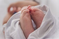 Công an vào cuộc điều tra vụ nữ sinh lớp 8 sinh con ở Vĩnh Long