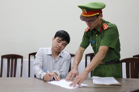Khởi tố Phó Trưởng phòng Tàu sông, Cục Đăng kiểm Việt Nam về tội 'Nhận hối lộ'