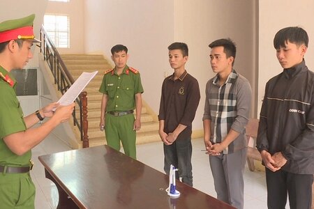 Bắt tạm giam 3 đối tượng chém người tại quán bida ở Đắk Lắk