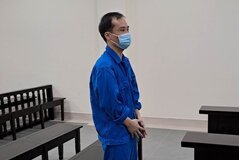 Hà Nội: Tông xe vào khách để trả thù, tài xế taxi lĩnh án 8 năm tù
