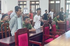 Khởi tố 10 đối tượng có hành vi hủy hoại tài sản tại Đắk Lắk