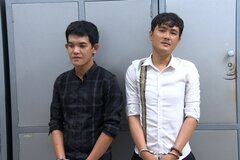 Bắt 2 đối tượng vi phạm nồng độ cồn, dùng dao uy hiếp cảnh sát giao thông
