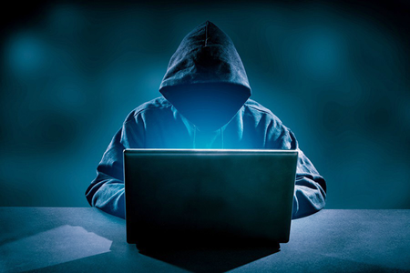 Bắt khẩn cấp hacker xâm nhập hệ thống ngân hàng chiếm đoạt 10 tỷ đồng ở TP.HCM
