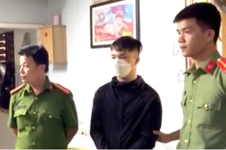 Đà Nẵng: Bắt giam 2 đối tượng vác súng, dao tự chế đi đòi nợ thuê