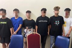 Hà Nội: Tạm giữ nhóm đối tượng mang hung khí đi giải quyết mâu thuẫn