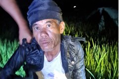 Bắt đối tượng dùng dao đâm hàng xóm tử vong sau 5 ngày trốn trong rừng