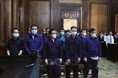Đề nghị mức án đối với 13 cựu cán bộ Công an phường Phú Thọ Hòa