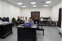 Dùng dao giải quyết mâu thuẫn, cha con, chú cháu cùng lĩnh án tù
