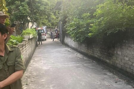 Bắc Giang: Chồng đâm vợ tử vong rồi đến công an đầu thú