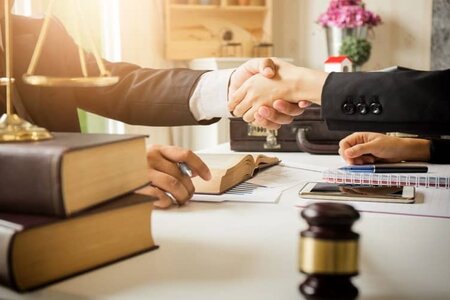 Tầm quan trọng của dịch vụ tư vấn pháp lý thường xuyên cho doanh nghiệp