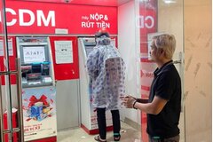 Bắt đối tượng lấy cắp thông tin mã giao dịch tại trụ ATM để chiếm đoạt tiền