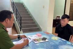 Bắt quả tang thanh niên đang đi giao ma túy ở Quảng Ngãi