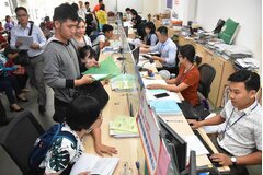 Đề xuất quy định cấp, quản lý, sử dụng thẻ cán bộ, công chức, viên chức