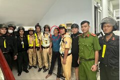 CSGT TP.HCM nổ súng, bắt tên cướp xe máy người đi đường
