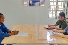 Khởi tố, bắt tạm giam đối tượng xúc phạm quốc kỳ