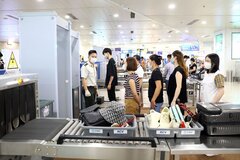 Tăng cường phòng, chống buôn lậu qua đường hàng không