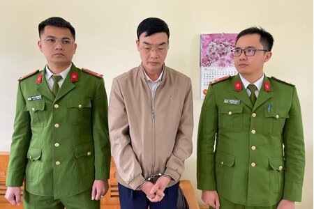 Bắt tạm giam 2 cán bộ Chi cục Dự trữ Nhà nước tỉnh Tuyên Quang