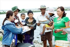 Tiếp cận bao trùm chính sách để giải quyết các thách thức trong công tác dân số và phát triển