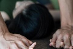 Bắt đối tượng dùng dao khống chế người phụ nữ để hiếp dâm, cướp tài sản