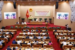 Thông qua nhiều nghị quyết thúc đẩy phát triển giáo dục Thủ đô