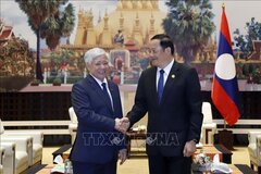 Thủ tướng Sonexay Siphandone đánh giá cao hợp tác giữa hai tổ chức Mặt trận Việt - Lào