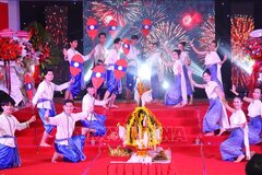 Lãnh đạo Việt Nam gửi thư chúc mừng năm mới Lào và Campuchia